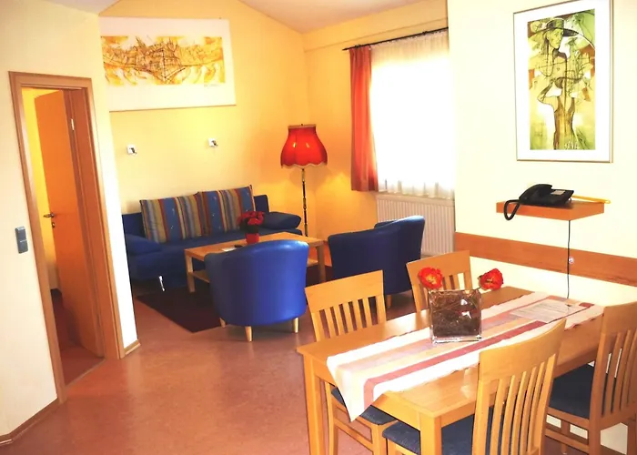 Pension Im Malerwinkel Kallmuenz